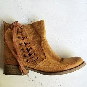 Aldo Soft Leather Lace Up Ankle Boots - sz 8